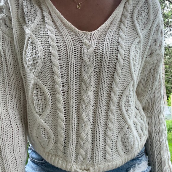 Aeropostale Cream Cable Knit Hoodie Sweater - Size XS - Picture 5 of 10